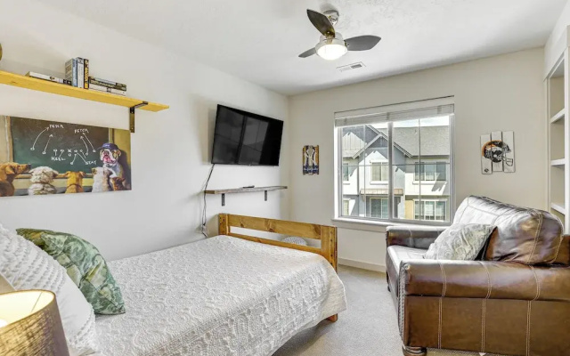 Spacious Boise Townhome ~ 5 Mi to Downtown