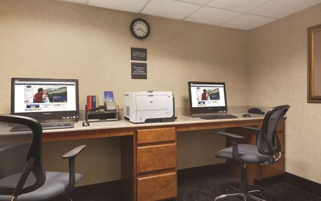 Hampton Inn & Suites Greenfield