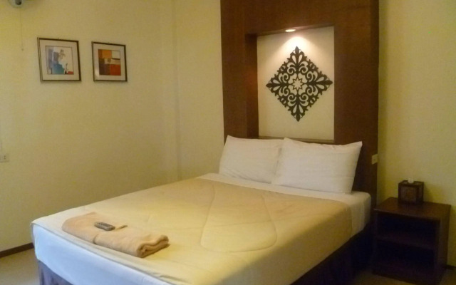 Good Night Chiang Mai