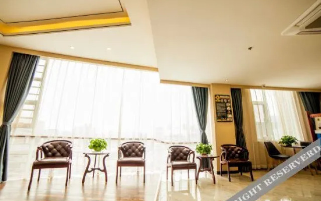 Super 8 Hotel (Weifang Yihe First City Gudemao)