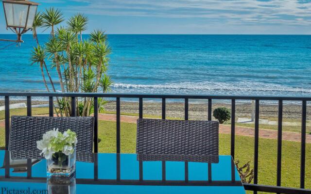 Lovely, modern beachfront duplex - Doña Lola - Mijas Costa - CS148