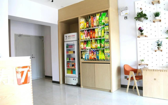 7 Days Premium Chengde Luanping Huaxing Road