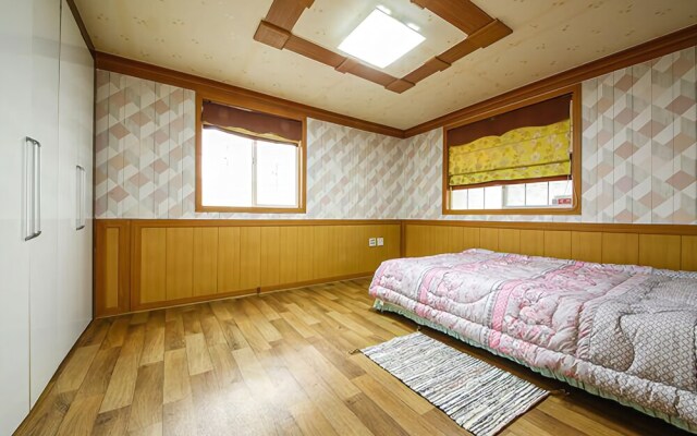 Ganghwadogold Villa Pension