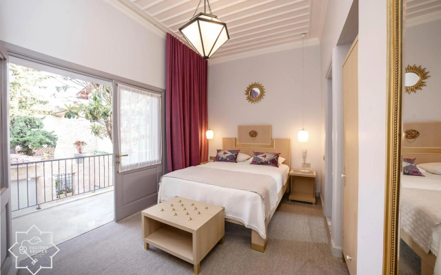 Delight Deluxe Hotel