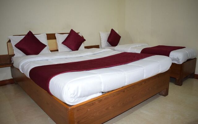 Manas Cottage Saputara
