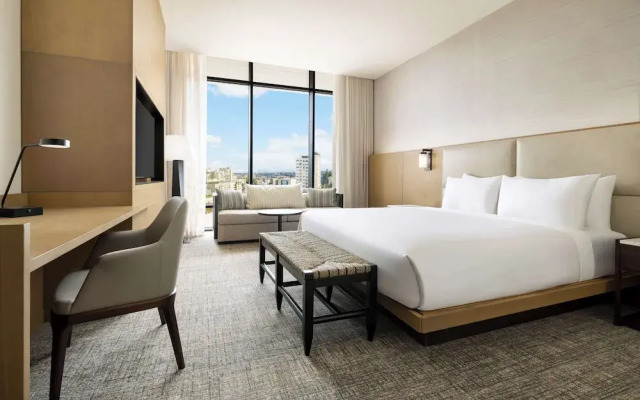 Hotel Santiago, Curio Collection by Hilton