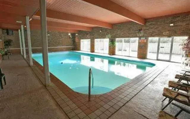 Americas Best Value Inn & Suites