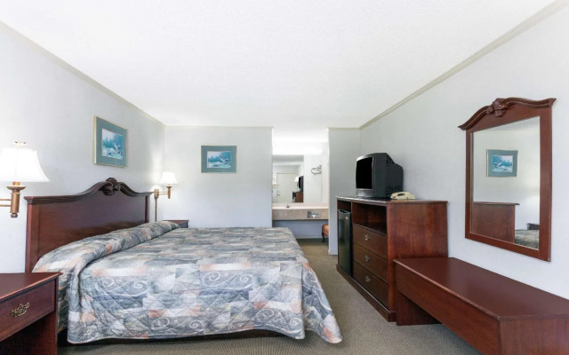 Knights Inn  Yemassee SC