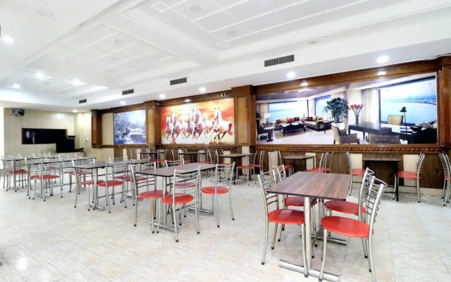 Ab Hotel By OYO Rooms