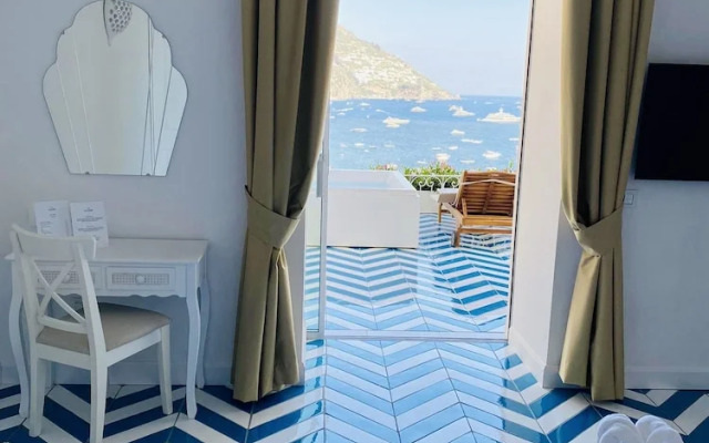 Villa Diamond Luxury Suites