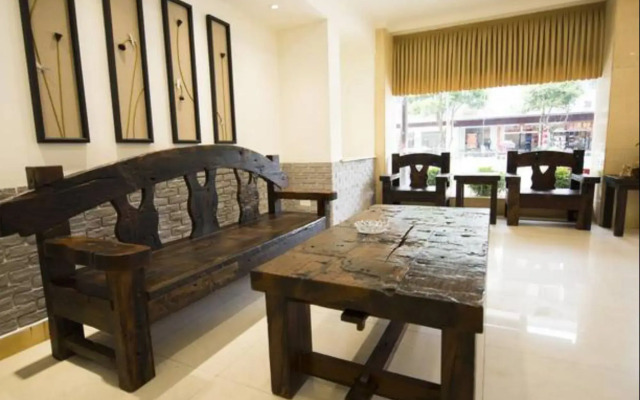 Li River Hotel