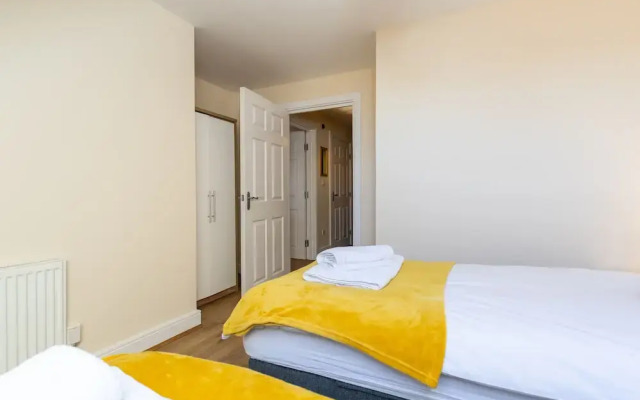 Velvet 1-bedroom Penthouse, Clockhouse, Hoddesdon