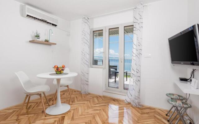 Studio apartman Rozi