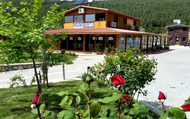 Varlibaş Uyku Sarayi