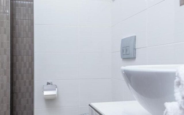 Avraki Rooms & Studios