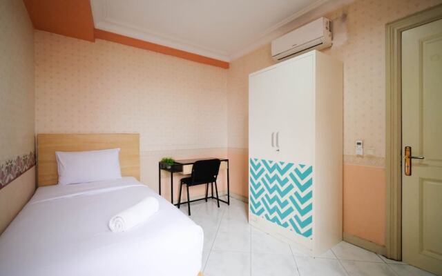 Best Deal And Homey 2Br At Taman Beverly Apartment