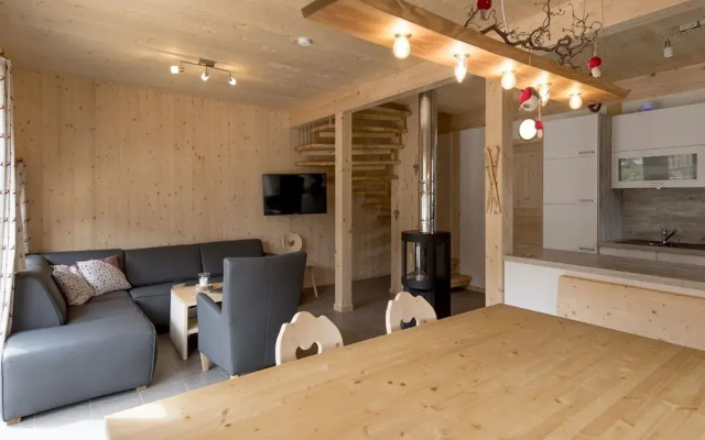 Nice Chalet With Whirlpool