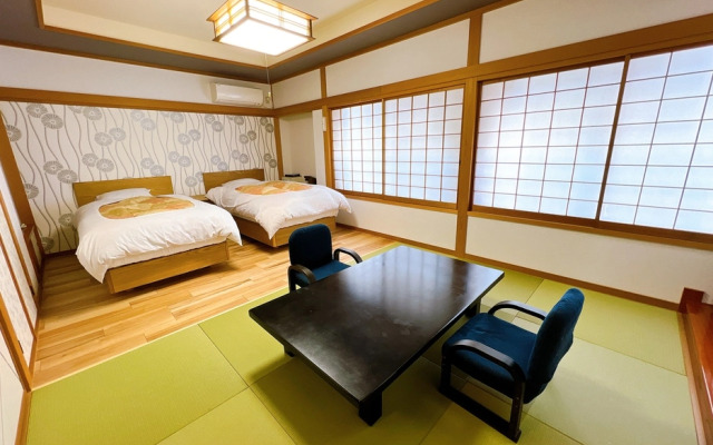 Izunagaoka Onsen Ikonaso