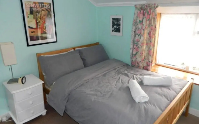 Period Living in Hayle