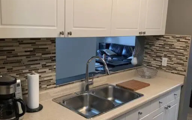 Chris Cozy Condo Commonwealth Edmonton