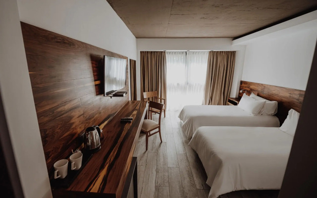 La Urumpta Hotel, AKEN MIND