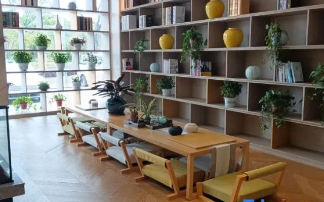 Yuemu Jiayuan Hotel