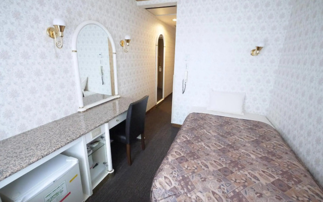 U Community Hotel