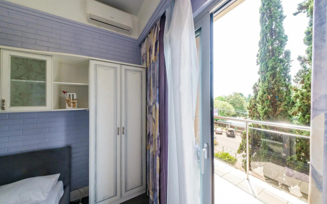 Tour-Voyazh (Тур-Вояж) на улице Черноморская