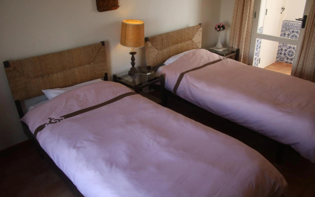 Amazing Beach House in Algarve with Sea View!