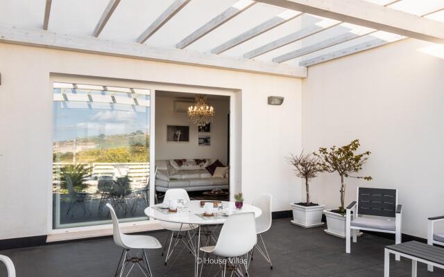 Albantica In Avola With 3 Bedrooms And 3 Bathrooms