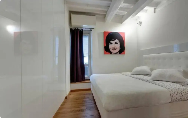 Central and Prime Apartment Near Duomo