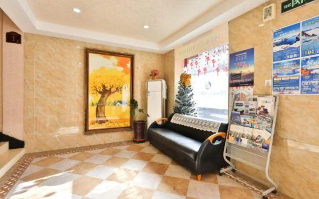 Center Of City Creo Hotel