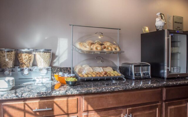 Arroyo Pinion Hotel, Ascend Hotel Collection
