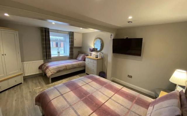 Tigh Na Mara Hotel