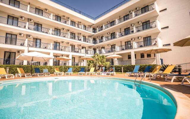 Ticho's Greenblu Hotel