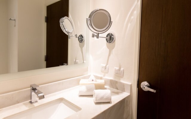 HS HOTSSON Hotel Irapuato