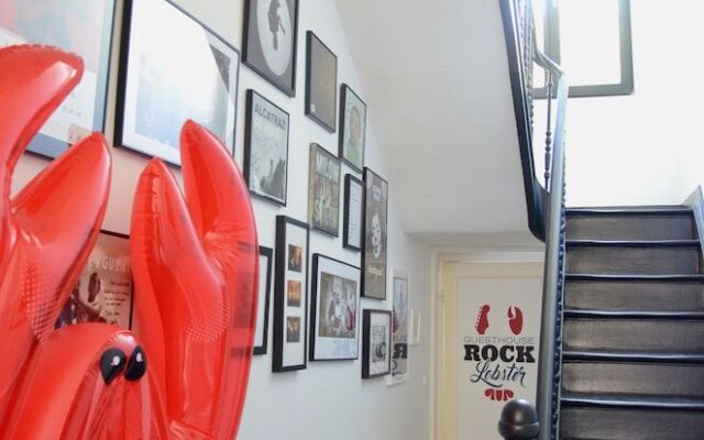 Rock Lobster City Lodge