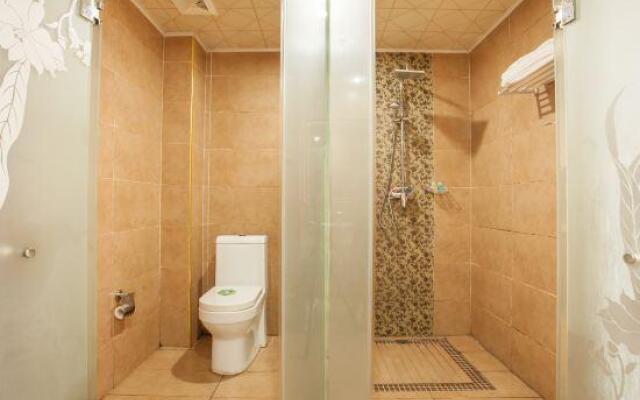 Sanhe Hotel