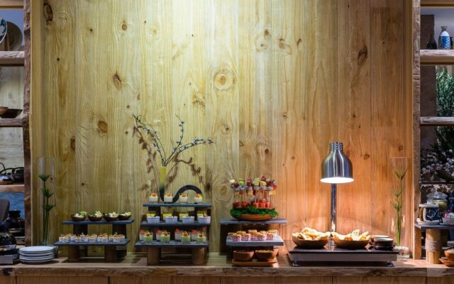 Silverland Yen Hotel
