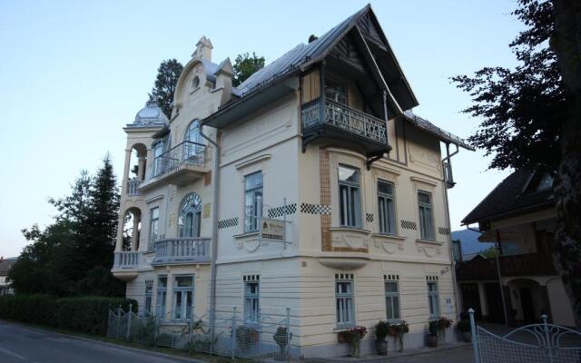 Guesthouse Leški Dvor