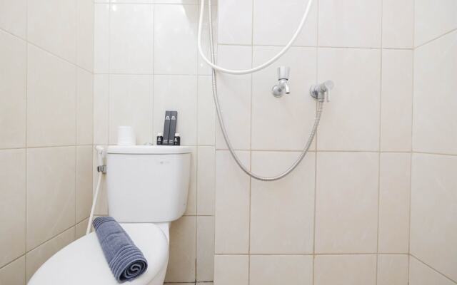 Modern Studio with Great Lake View at Springlake Summarecon Apartment