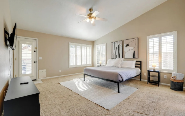 Private Pool & Patio: Spacious Gilbert Getaway!