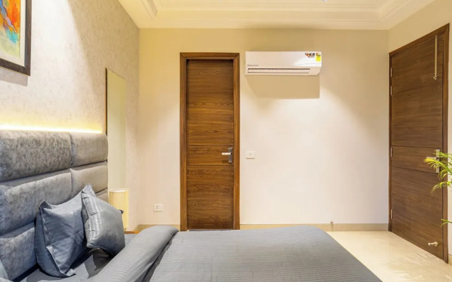 Housr Sector 56 Gurgaon Golf Course Road