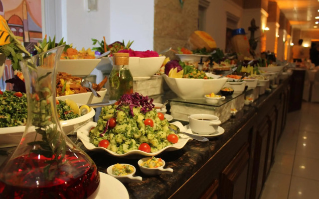 Edom Hotel
