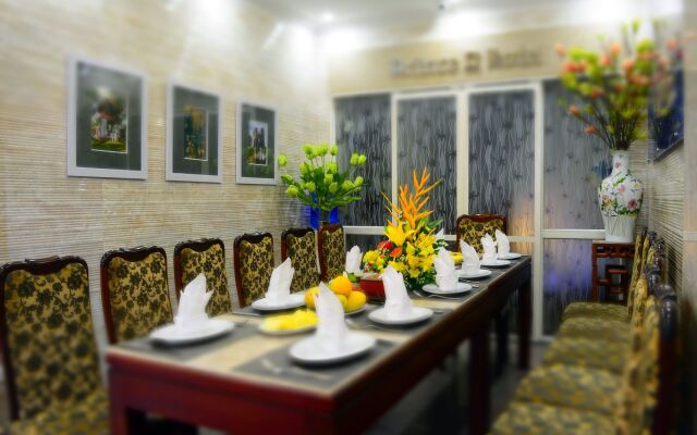 Prince II Hotel