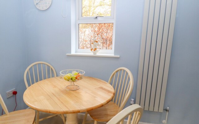 Canal View Cottage
