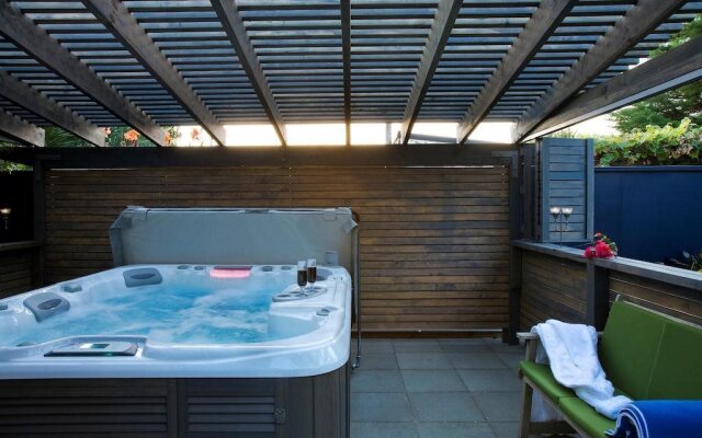 Waiheke Waterfront Lodge