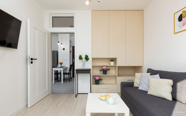 Lekka Apartment by Renters