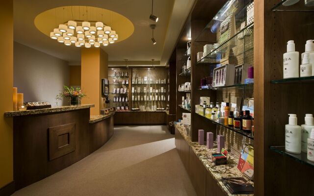 Madeline Hotel & Residences, Auberge Resorts Collection