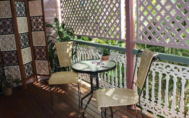 布里斯班纳拉可帕馆住宿加早餐旅馆(Naracoopa Bed & Breakfast & Pavilion Brisbane)